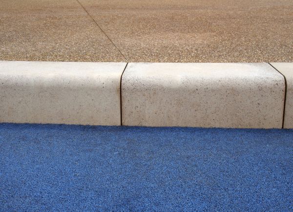 Cost of Curb And Sidewalk Installation in Sacramento