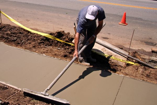Cost of Sidewalk Building in Sacramento