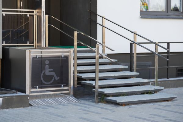 Cost of Entryway Stair Installation in Sacramento